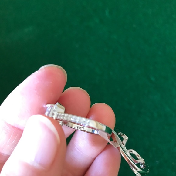 (Size 7)10k gold engagement ring set - Picture 5 of 5